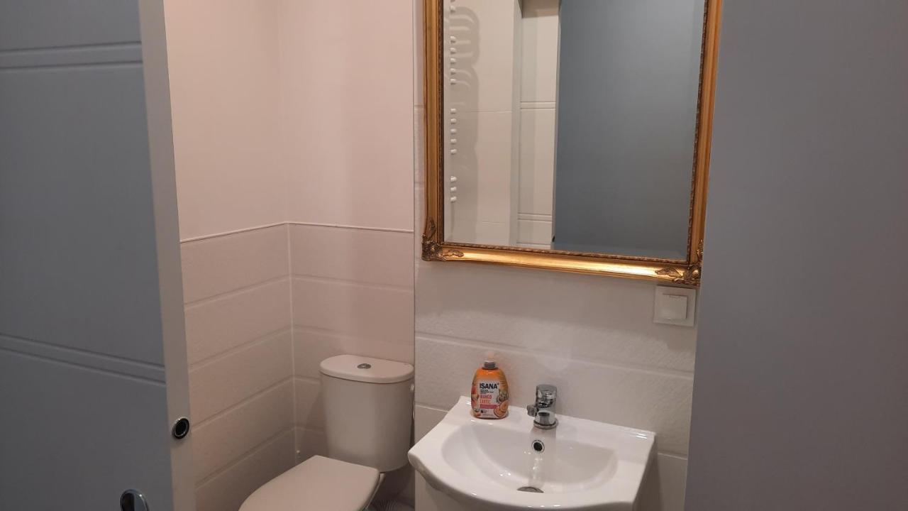 Apartament Katowicka Apartment พอซนาน ภายนอก รูปภาพ
