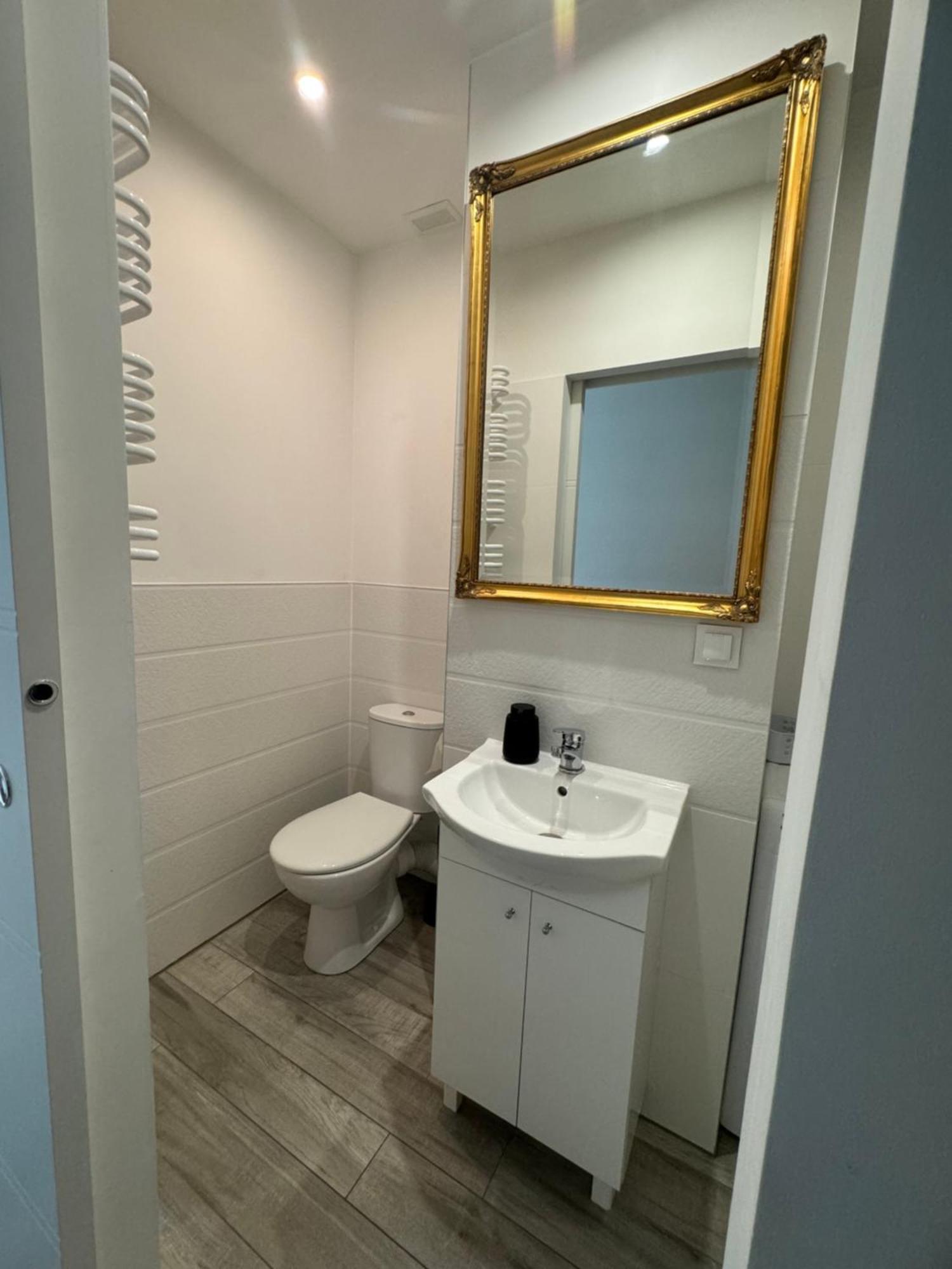 Apartament Katowicka Apartment พอซนาน ภายนอก รูปภาพ